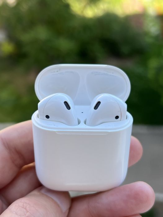 Apple AirPods 2