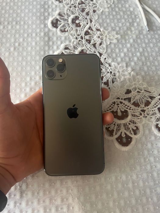 Продам айфон 11 про макс