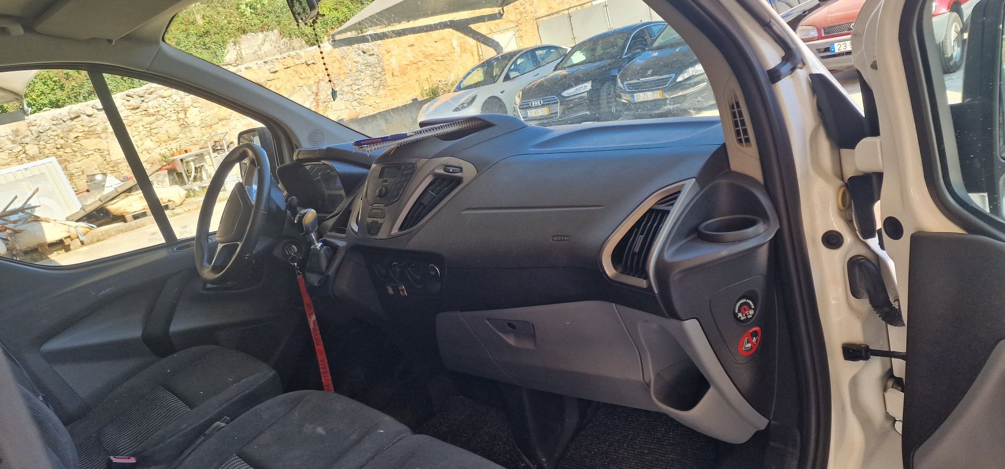 Ford Transit Custum L2 9 Lugares