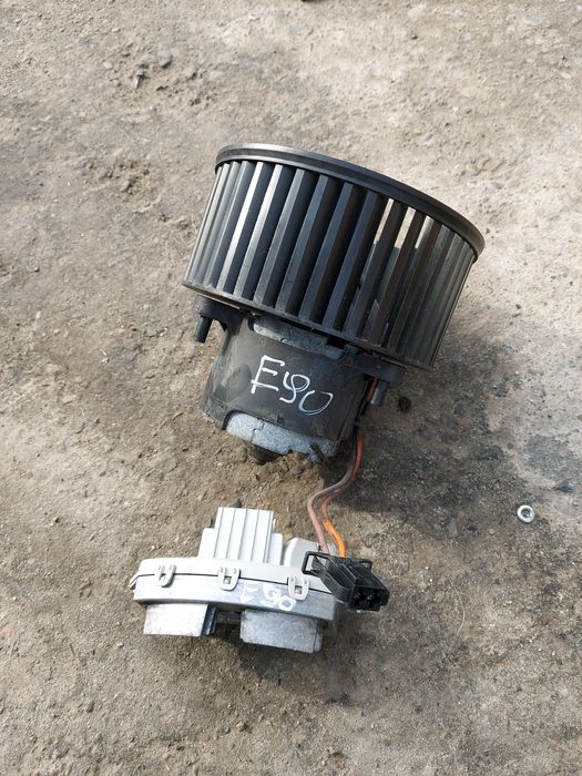 Моторчик пічки БМВ BMW Е38 Е39 Е46 Е53 Е60 Е61 Е65 Е66 Е83 Е87 Е90 Е91