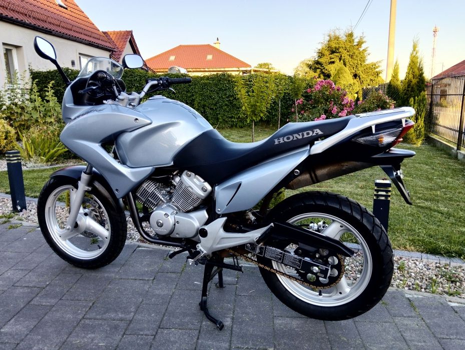 Honda Varadero XL 125 LeoVince wtrysk kat A1/B z Niemiec Transport