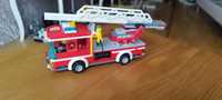 Sprzedam LEGO City 60107 Wóz strażacki z drabiną
