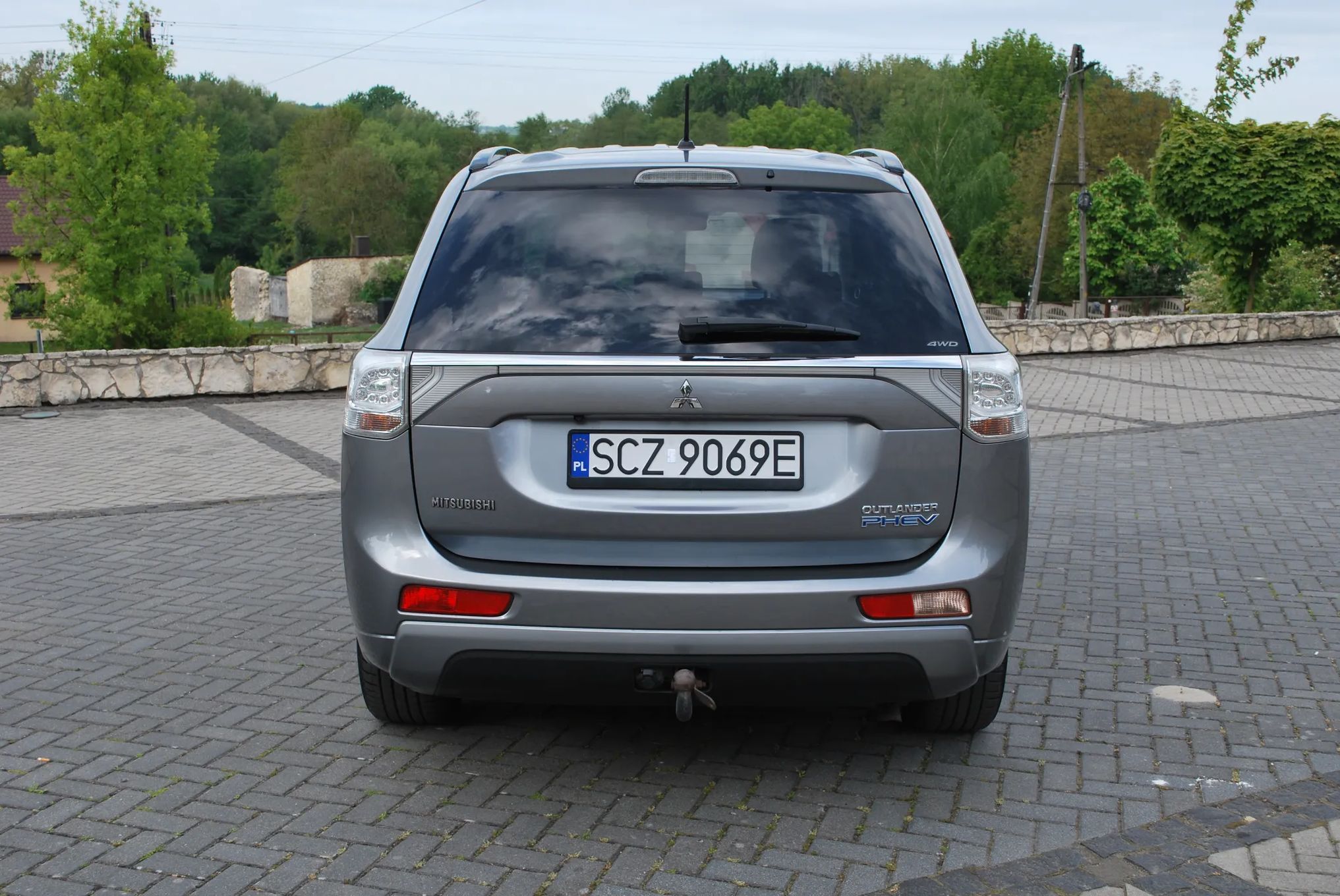 Mitsubishi Outlander 2.0 PHEV 4WD , Skóra , Ksenon , Rockford-Fosgate , Raport CarVertical