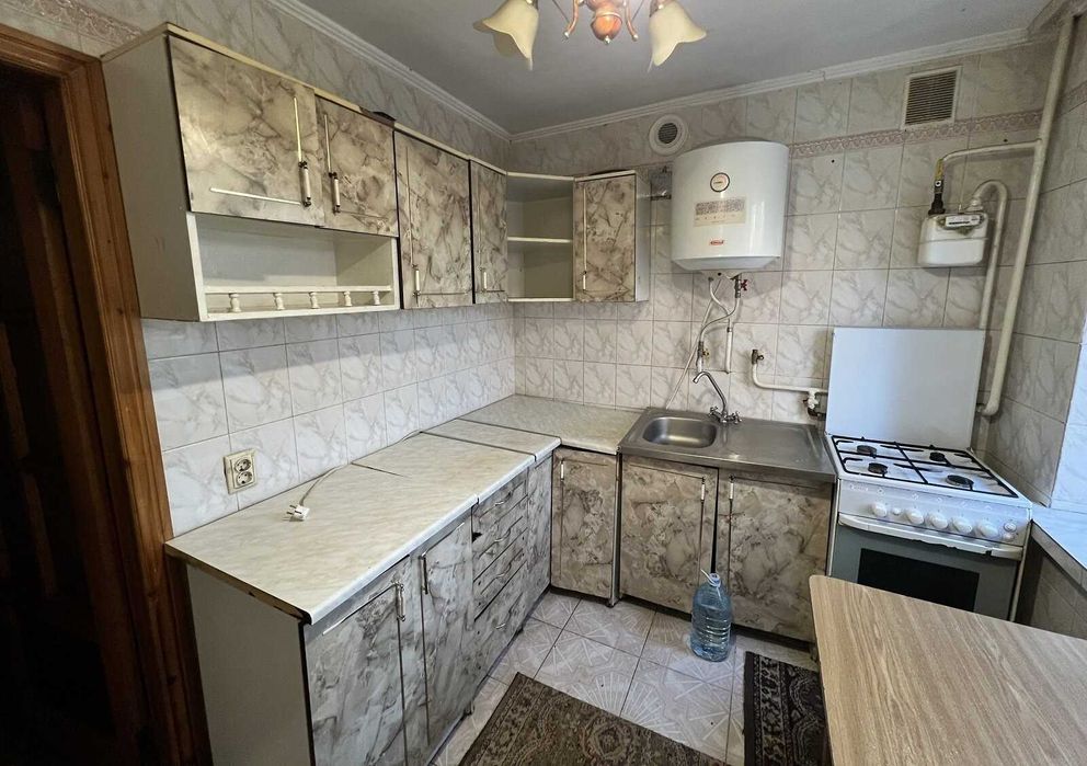 Продаж 1-кімнатної квартири на Виставці, просп. Миру