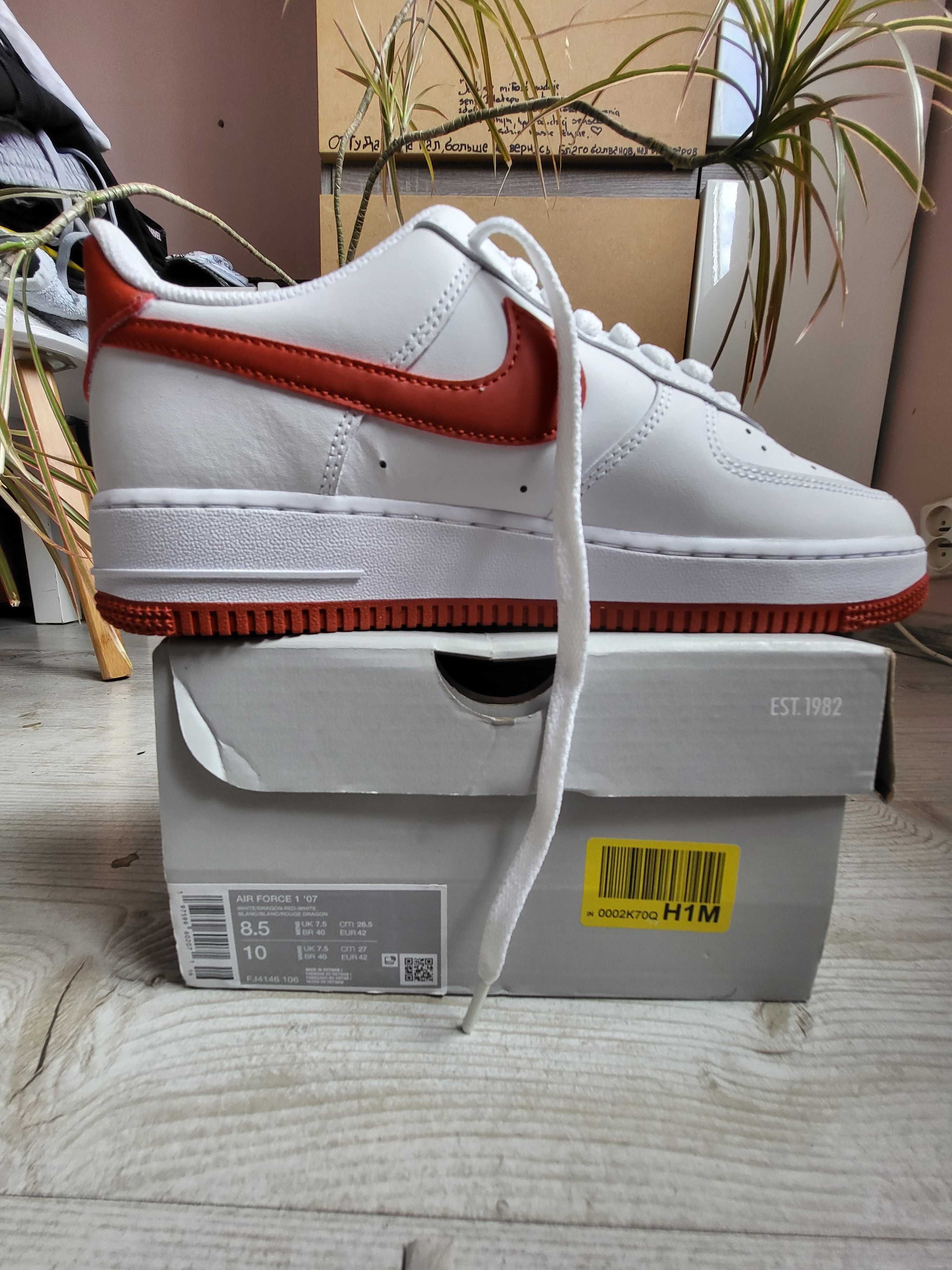 NIKE Air FORce ONE white dragons r.42