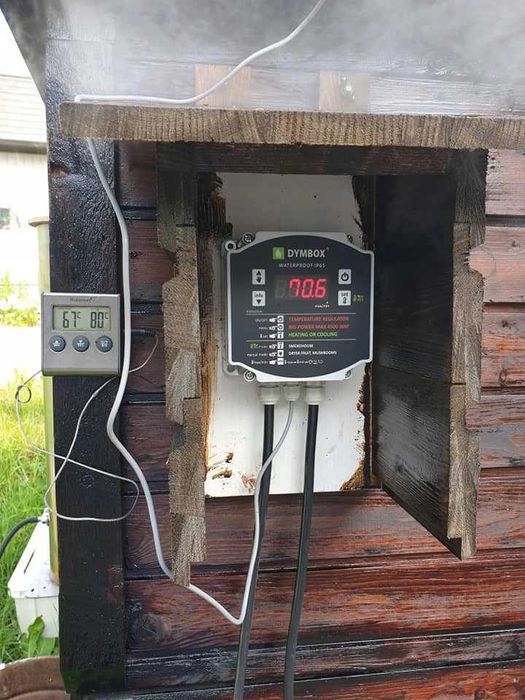DYMBOX Zestaw - deflektor z grzałką 2 kW oraz termoregulator 4,5 kW