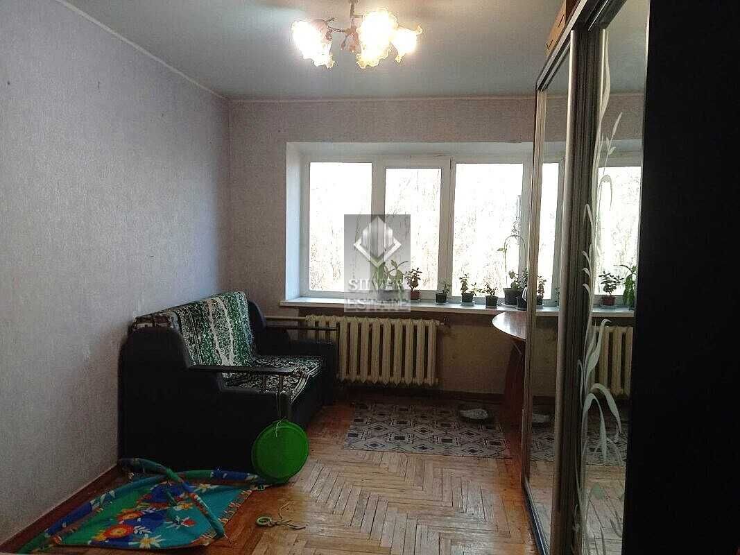 Продам 2-кімнатну квартиру в Шевченківському районі, вул. Корищенка