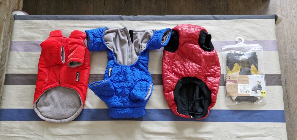 Ubranka dla psa idealne na jesień , zimę  4 sztuki.