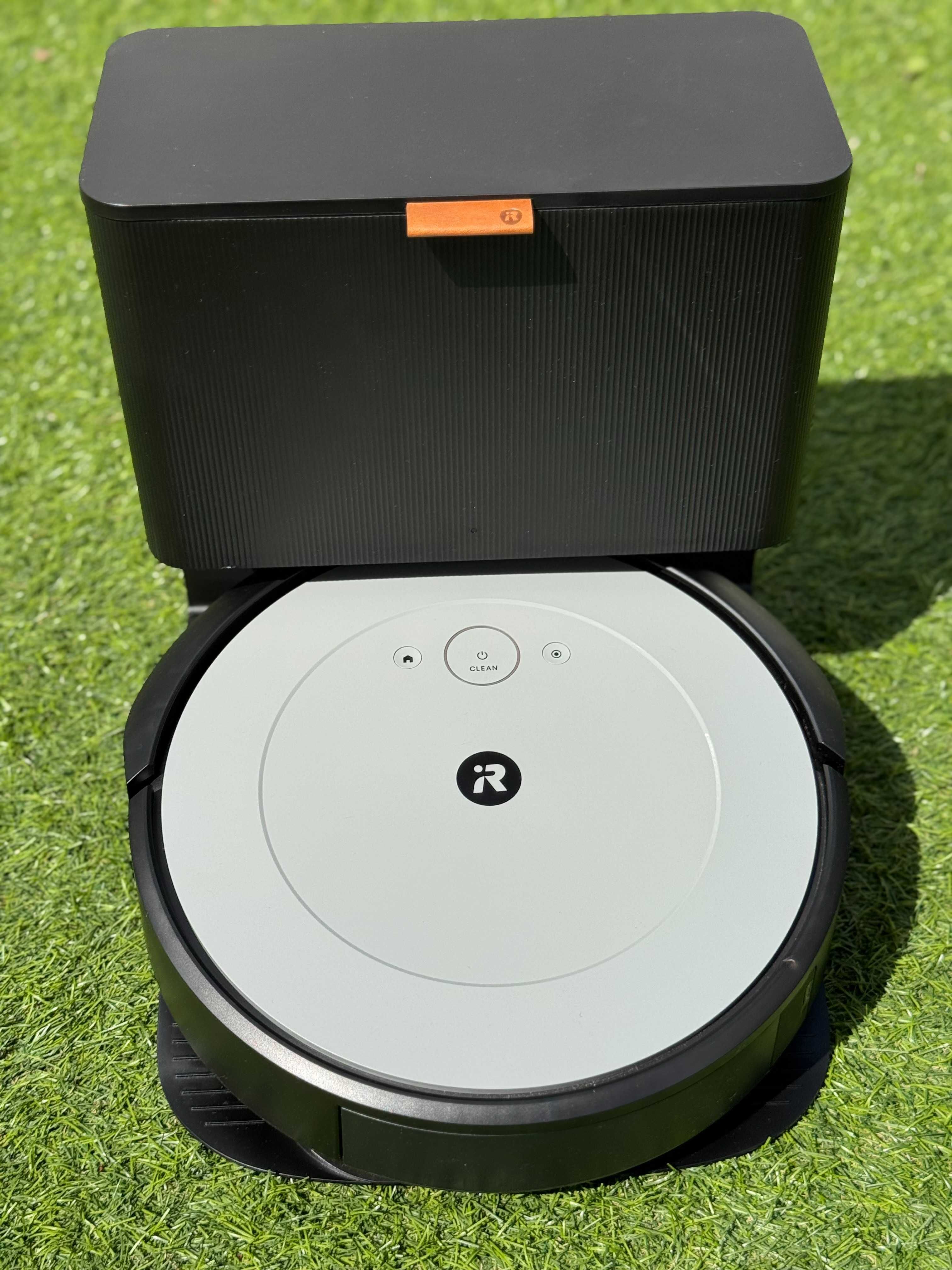 iRobot aspirador Roomba i1+ com esvaziamento automático e Wi-Fi