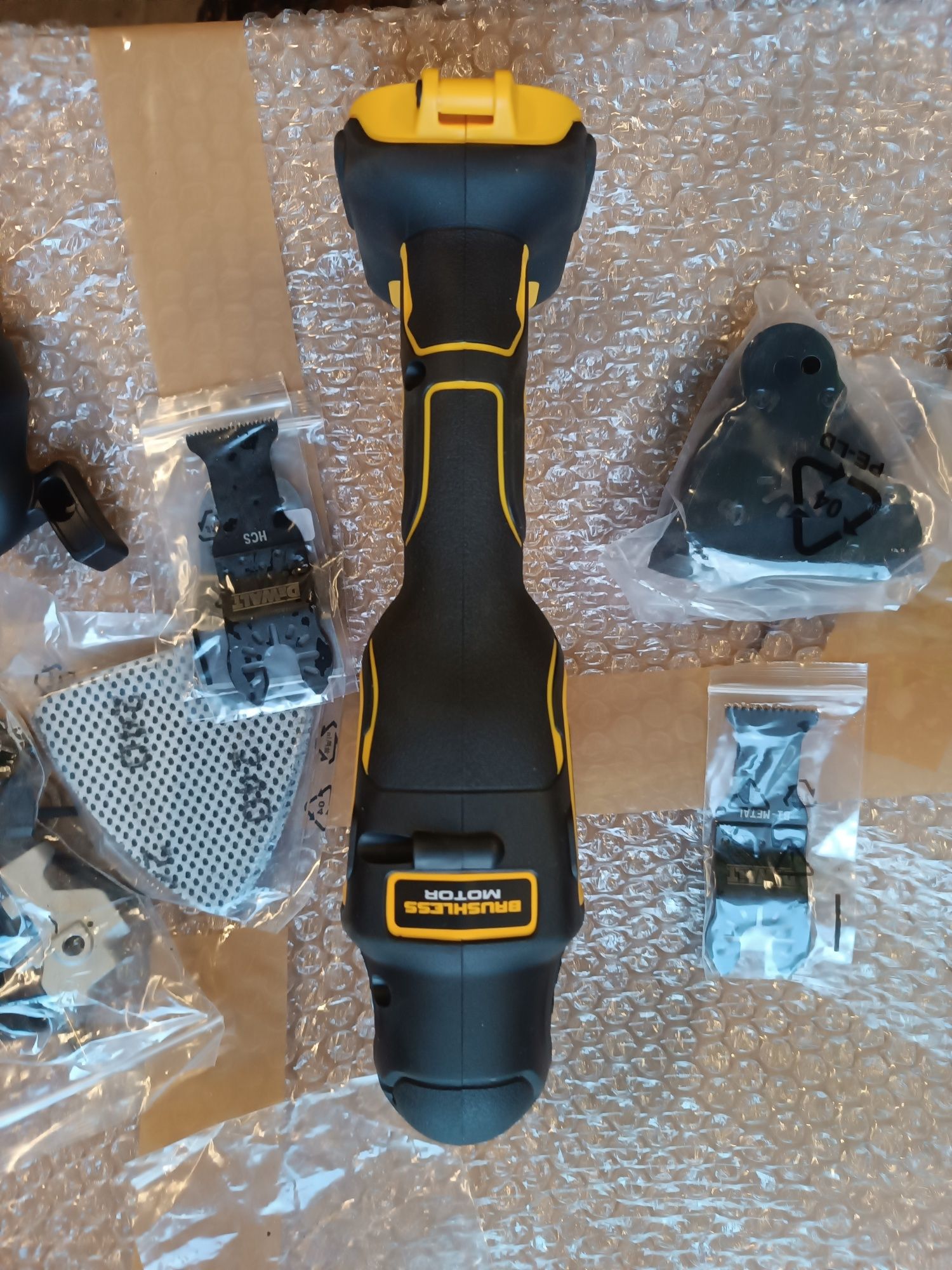 Urządzenie wielofunkcyjne DeWalt DCS355 multitool