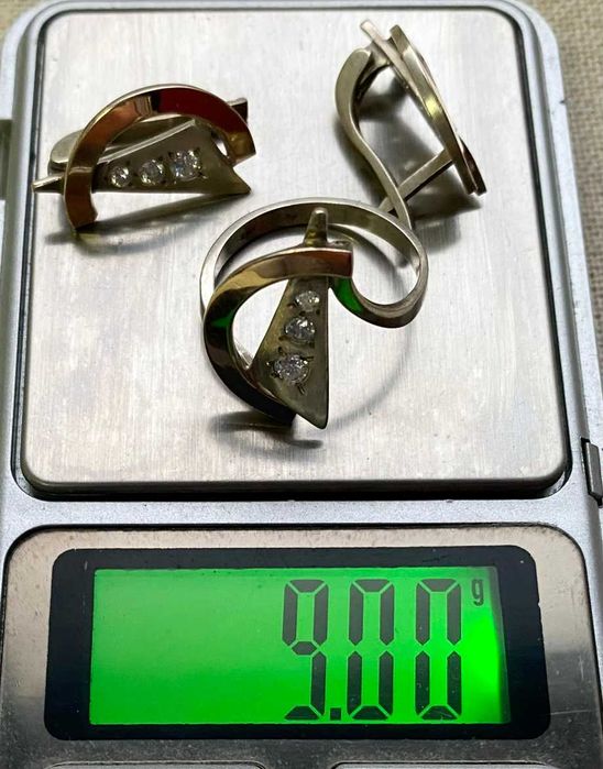 Серебряные изделия.