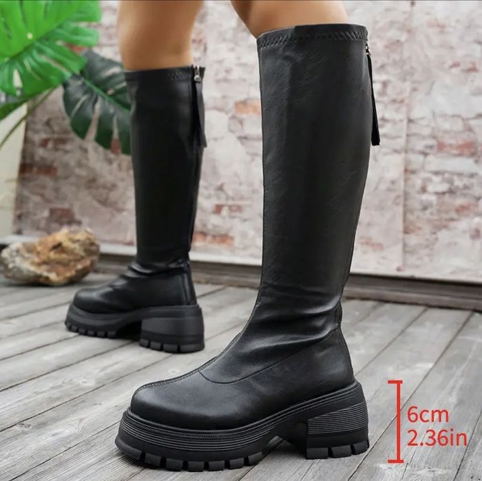 Нові демісезонні чоботи, 23,5-23 см