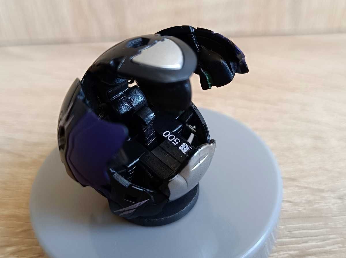 Bakugan Darkus Ryerazu. B500