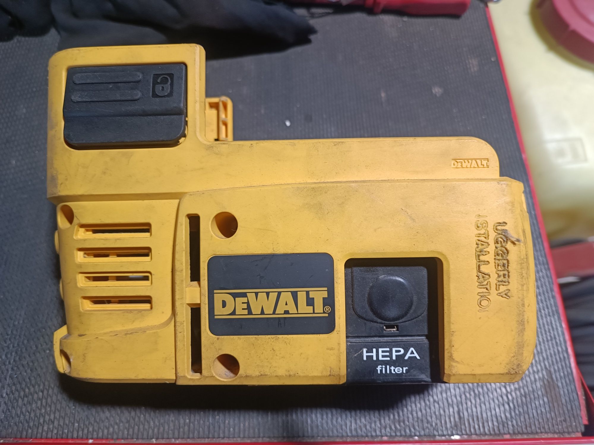 Młotowiertarka system odsysania pyłu do młotowiertarek DeWalt d25302dh