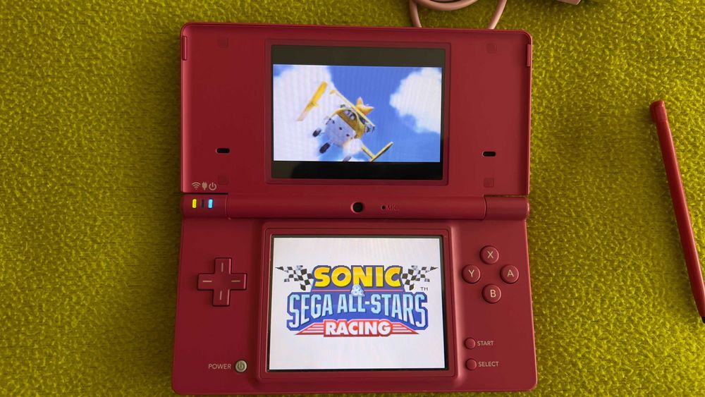 Consola Nintendo DS + jogos