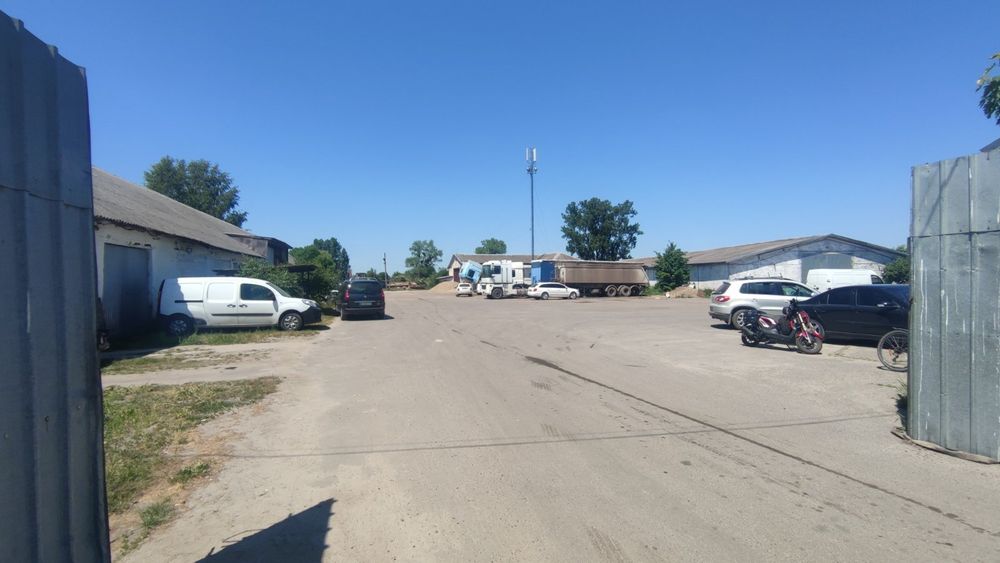 Оренда виробничо-складського приміщення 1220 м² біля Львова