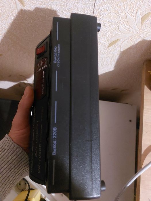 Стабілізатор напруги LUXEON VK-1000E