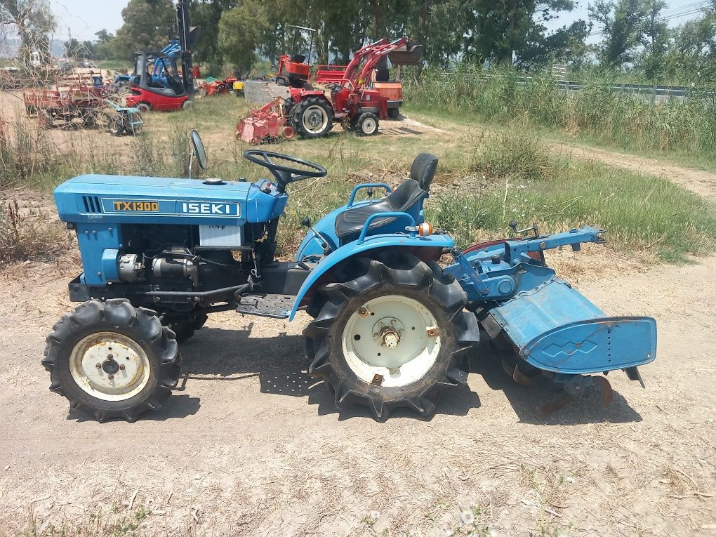 Tratror iseki  tx 1300 com tracção as quatro rodas