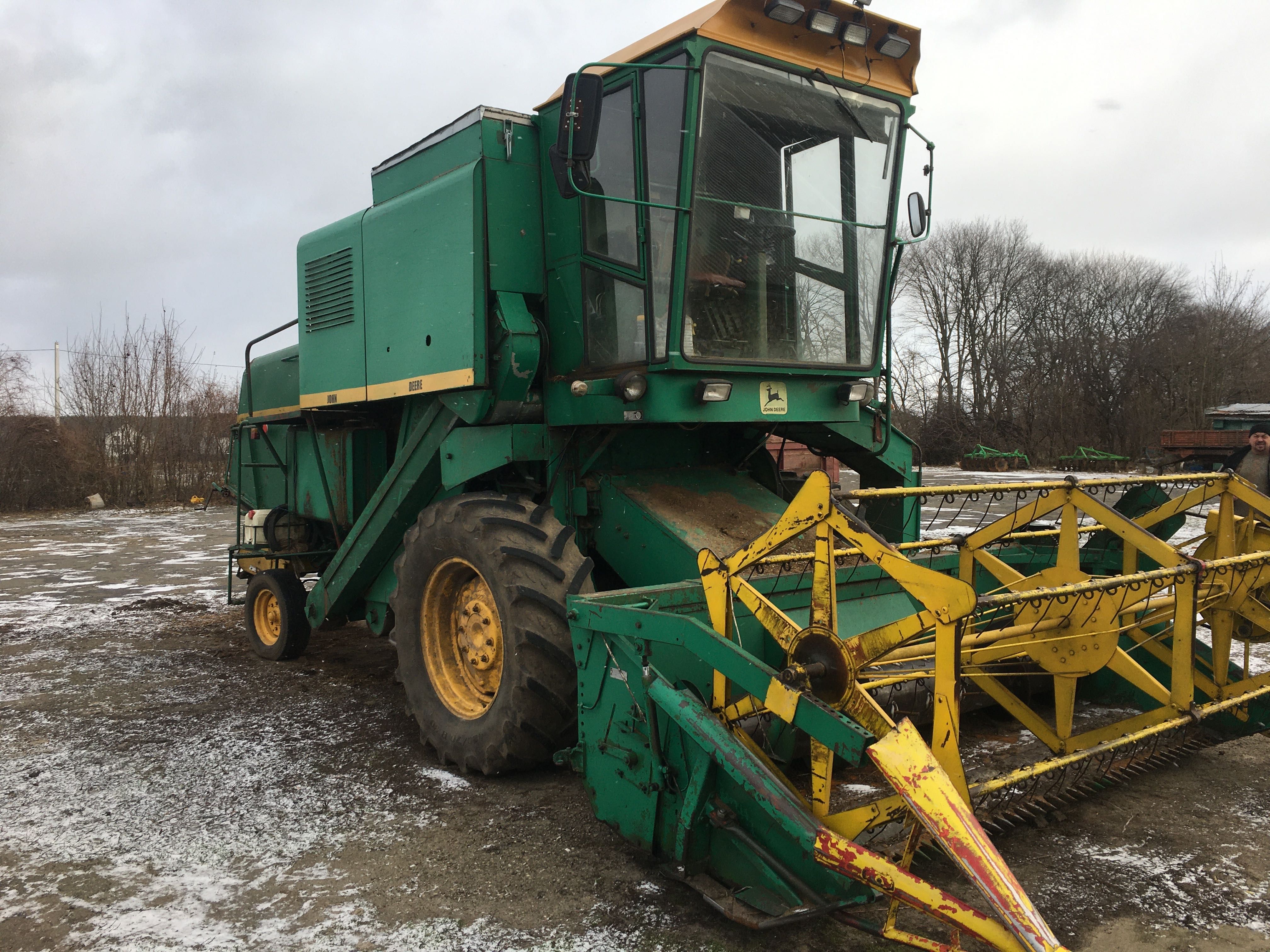 Комбайн John Deere 960