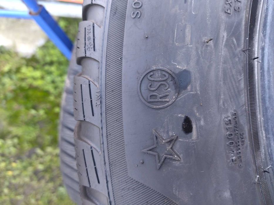 A217# Opony uzywane zimowe 225/60/18" Pirelli