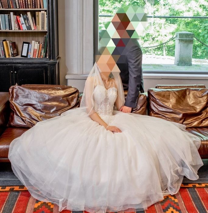 Suknia ślubna model 2021 rozmiar 36 (38) gorset wiązany