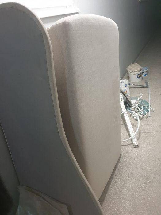 Sprzesam sofę jednoosobową