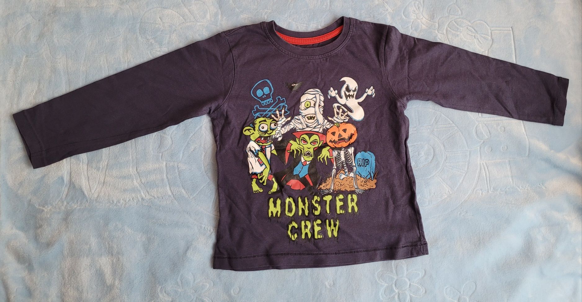 Granatowa chłopięca bluzka koszulka haloweenowa monster crew 116