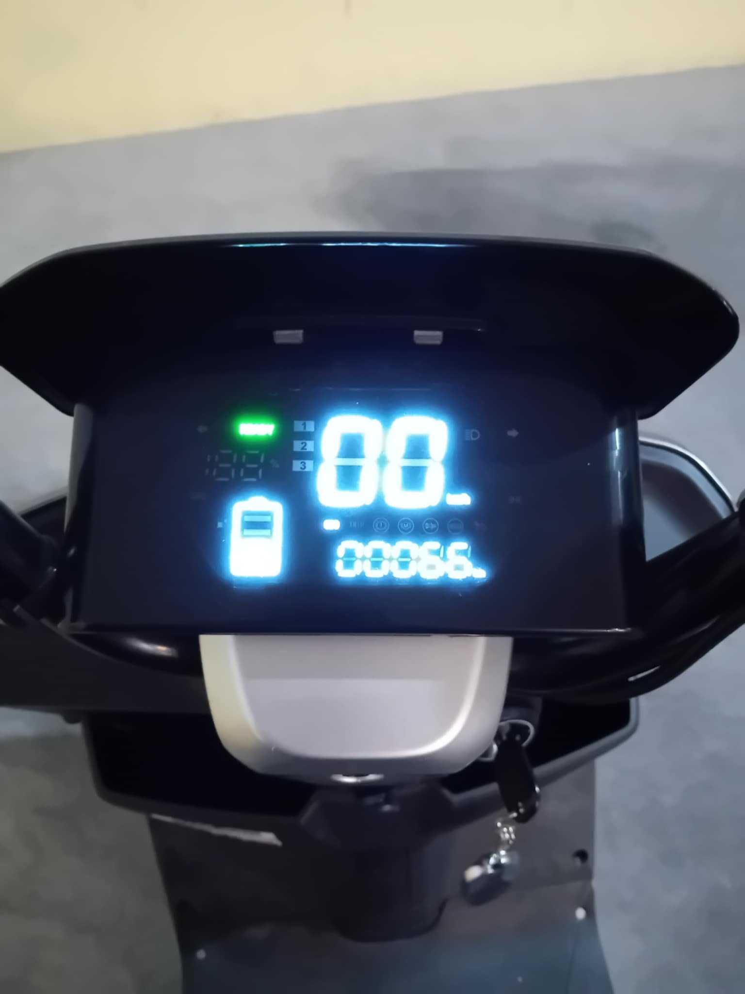 Mota eléctrica com pouco uso