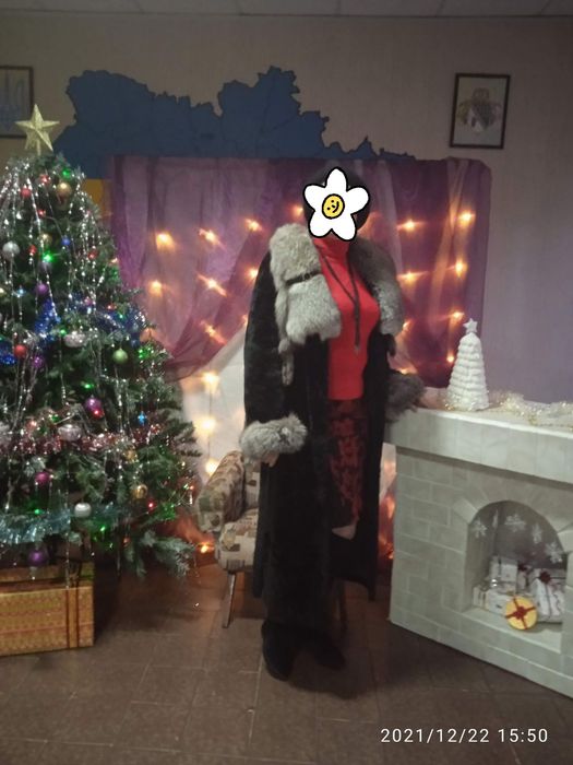 Натуральный каракуль,  замш, норка, кожа и мех