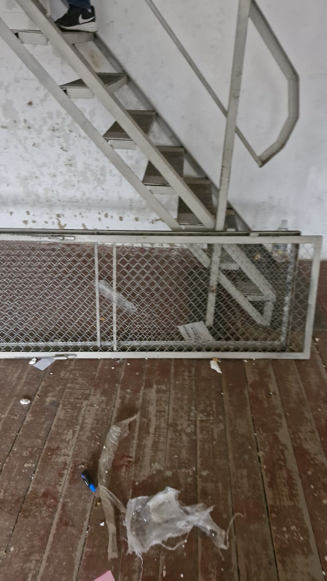 Двері ворота брами Витяжки промислові
