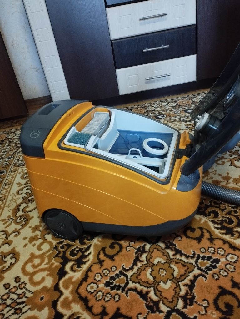 Продам миючий пилосос Thomas Twin Tiger