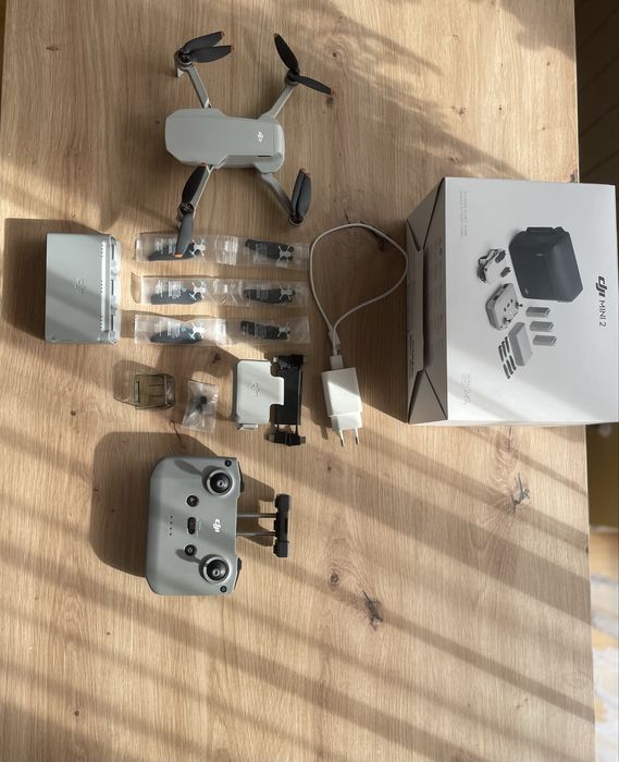Dron dji mini 2 fly more combo