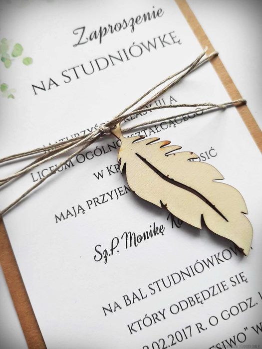 Rustykalne zaproszenia na studniówkę w formie karty