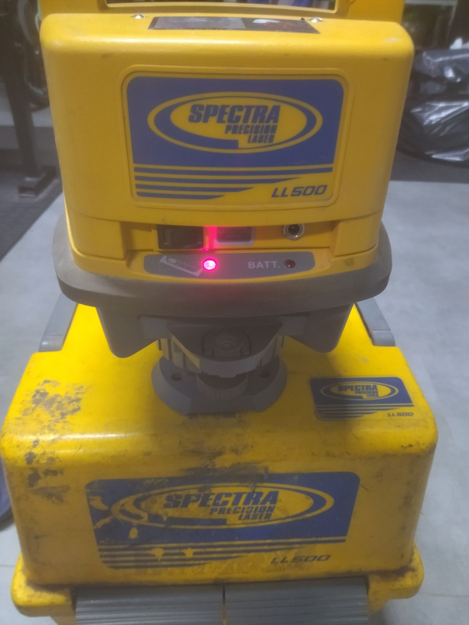 Niwelator laserowy Spectra LL500