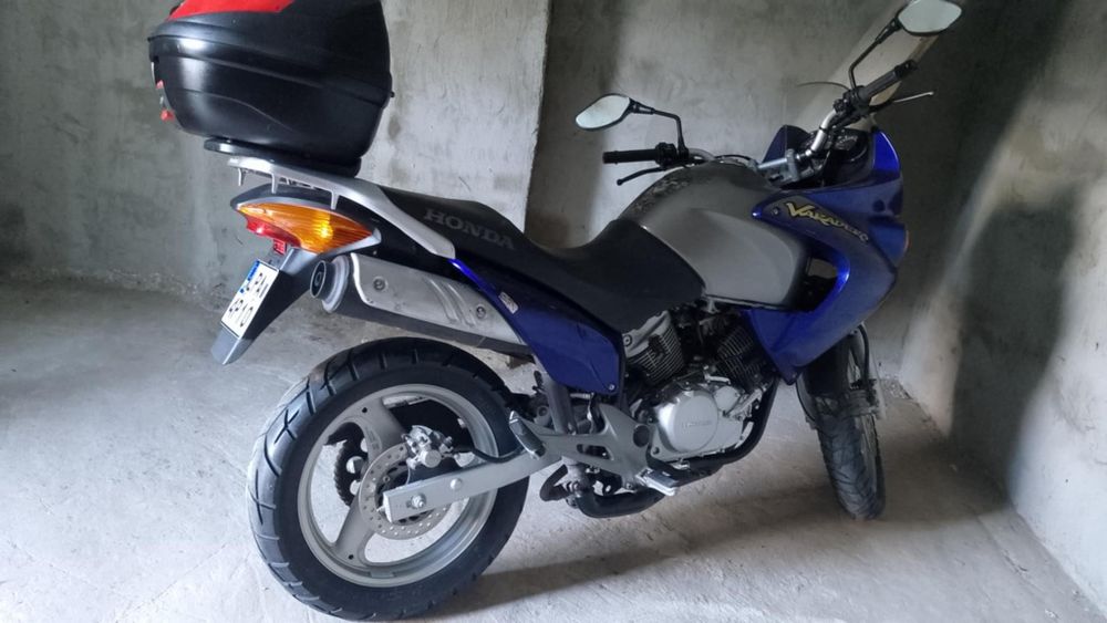 Motocykl Honda varadero