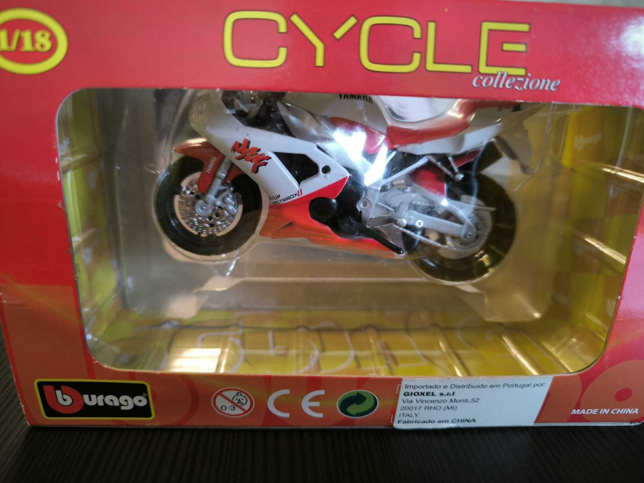 Miniatura Moto Yamaha R1