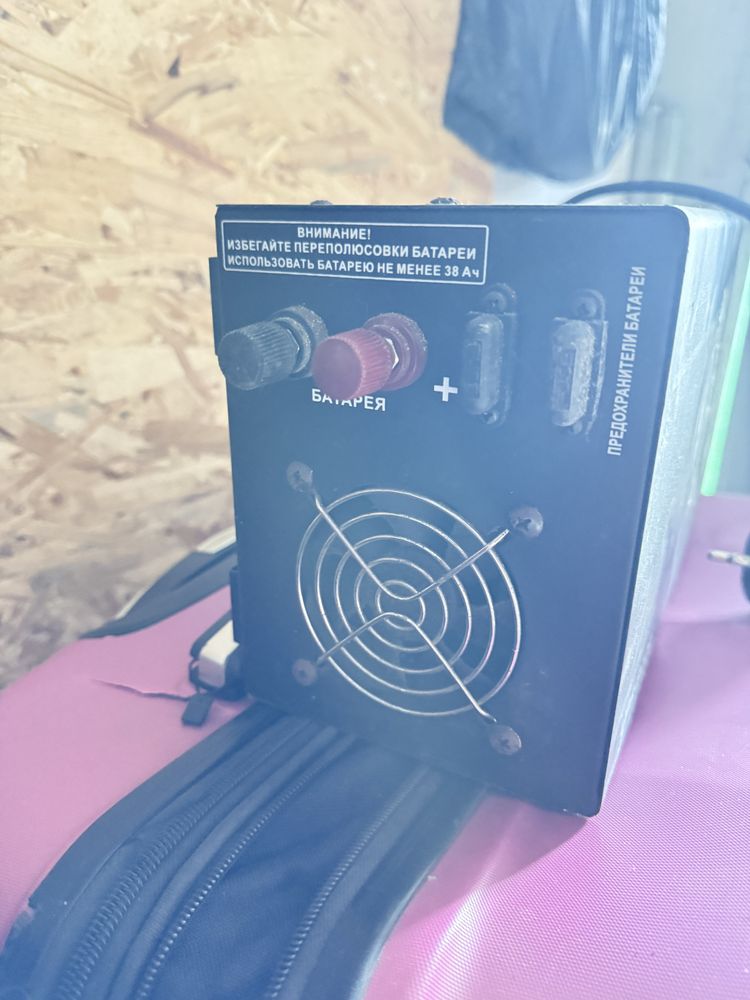 Luxeon UPS-800S бесееребойник , инвертор, зарядное