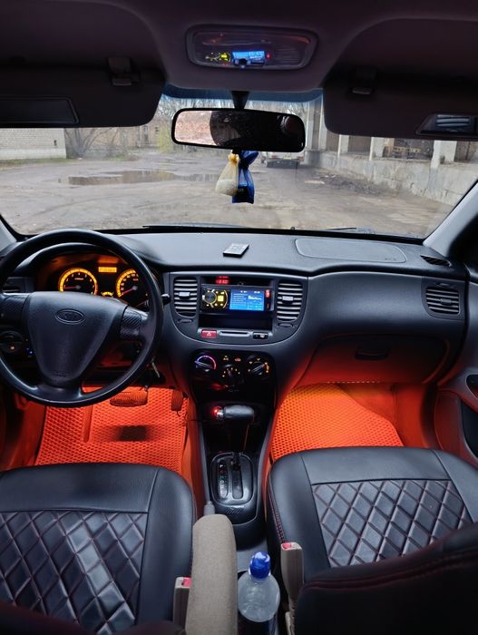 Продам KIA RIO 2010г. 1.4 автомат.