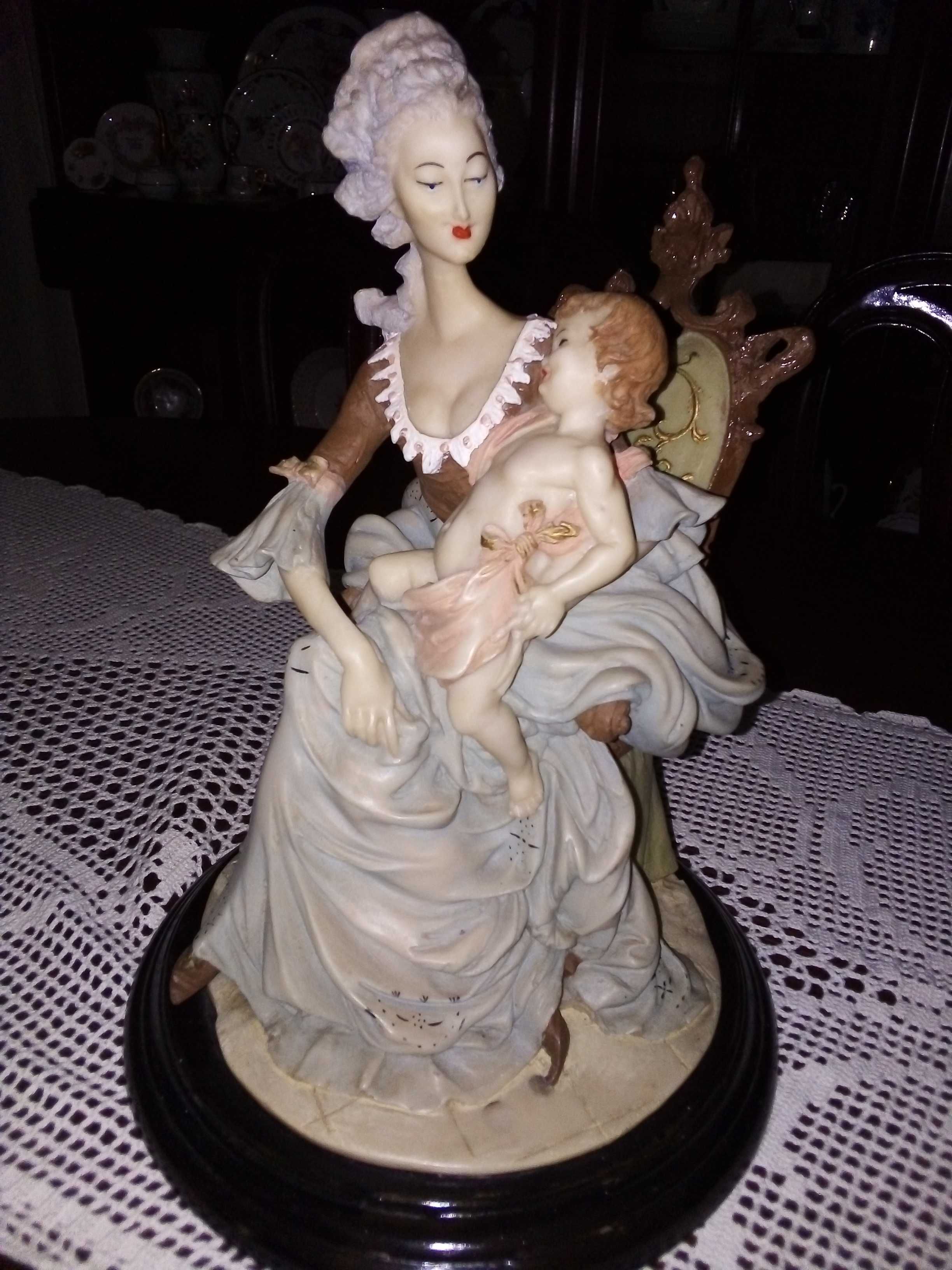 Estatueta Porcelana Antiga