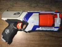 Pistolet Nerf Strongarm