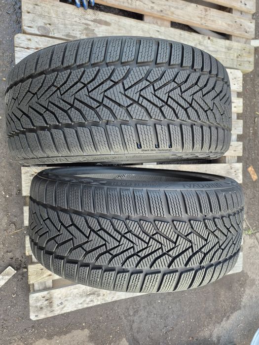 Opony uniroyal winterexpert 235.35r19 2szt zima 24r
