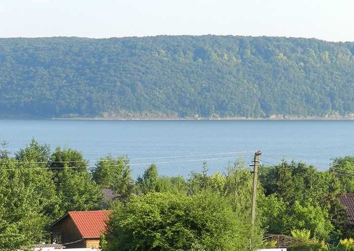 Продам земельну ділянку 1,11 га в с.Куражин , Хмельницької обл.