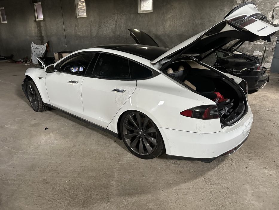 Разборка Tesla model S, розборка, запчастини Тесла С