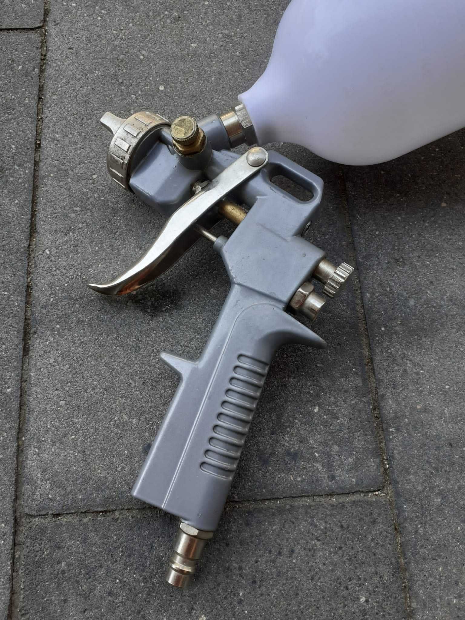 Pistolet lakierniczy do malowania Górny Zbiornik dysza 1,5 mm NOWY