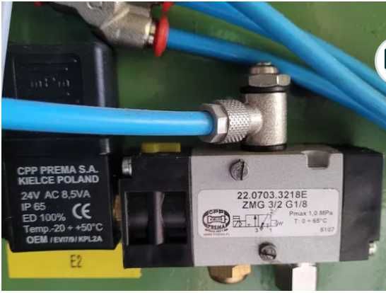 Zawór rozdzielający 24V AC 1 MPa ZMG 3/2 G1/8 22.0703.3218E 3 szt.