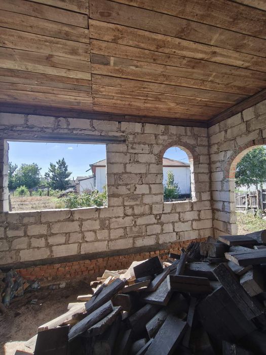 Продаж будинок під ремонт