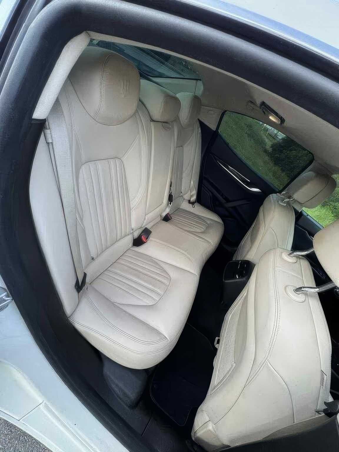 2017 Maserati Ghibli