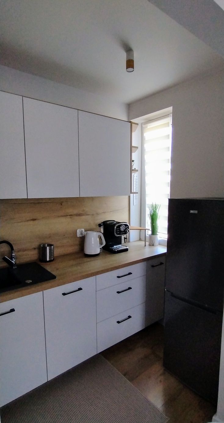 Studio dwupokojowe z aneksem kuchennym.  Wolne   od 25.08 i od 30.08.