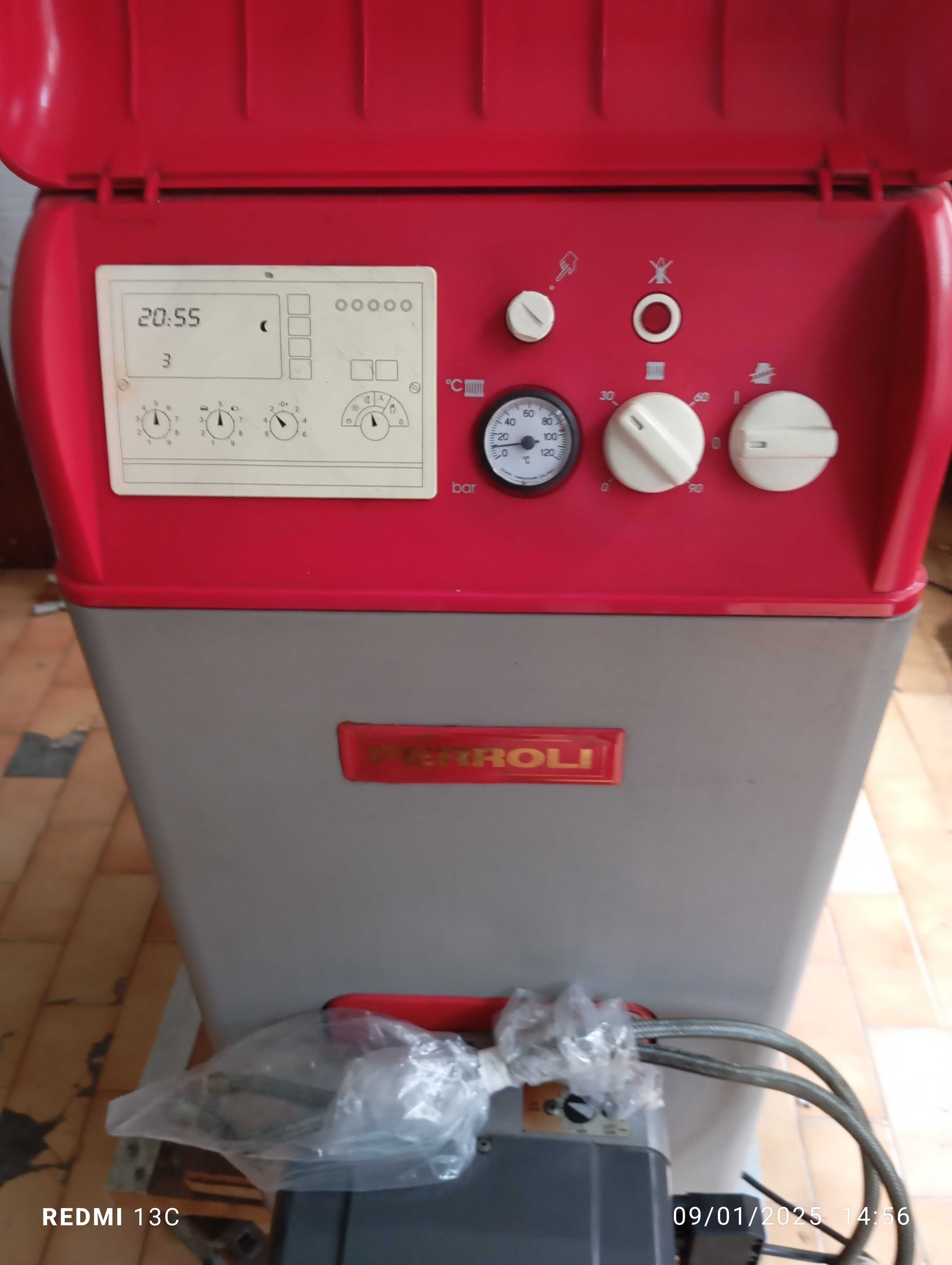 Caldeira a gasóleo FERROLI