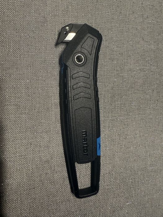 3 noże bezpieczne + ostrza